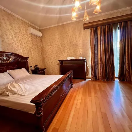 Luxury Helena In With Private Pool * Tirana