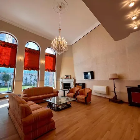 Luxury Helena In With Private Pool * Tirana