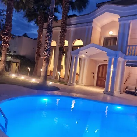 Luxury Helena In With Private Pool *